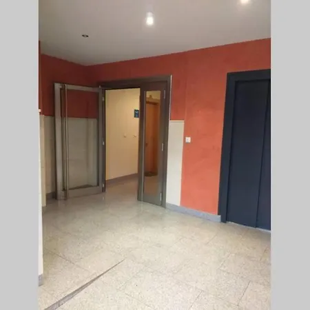 Apart Nuevo Centro+Parking.Licencia Vut.